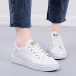 Little White Shoes for Women 2023 Autumn Rose Embroidery Thick Soled Leather Casual Student Board Shoes