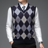 New Autum Fashion Designer Brand Argyle Pullover Diamond Sweater V Neck Knit Vest Men 6% Wool Sleeveless Casual Men Clothing