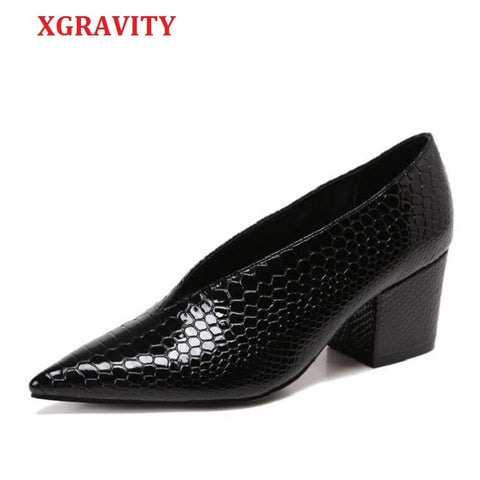XGRAVITY Crocodile Pattern Designer Vintage Evening Shoes Ladies Fashion Pointed Toe V Cut Woman Shoes High Heel Pumps Sexy C076